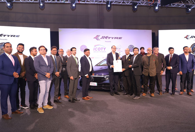 Premium Car Award 2023 by ICOTY Mercedes-Benz EQS 580